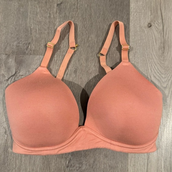 Lively lightly lined wire free bra size 32DDD - Picture 1 of 5